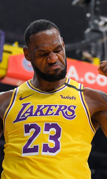 LeBron James moves into overall All-Star voting lead